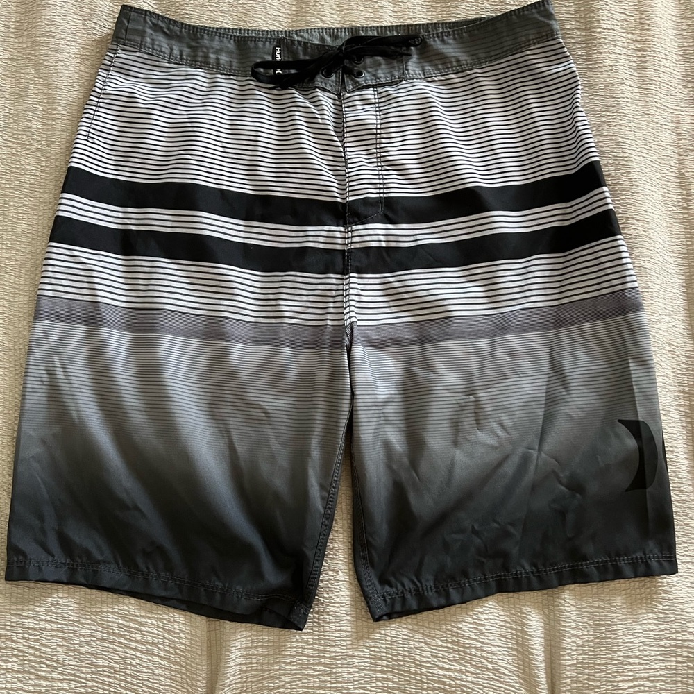 Hurley Mens Board Shorts | Size 34 | Gray, Black, White | Very good condition